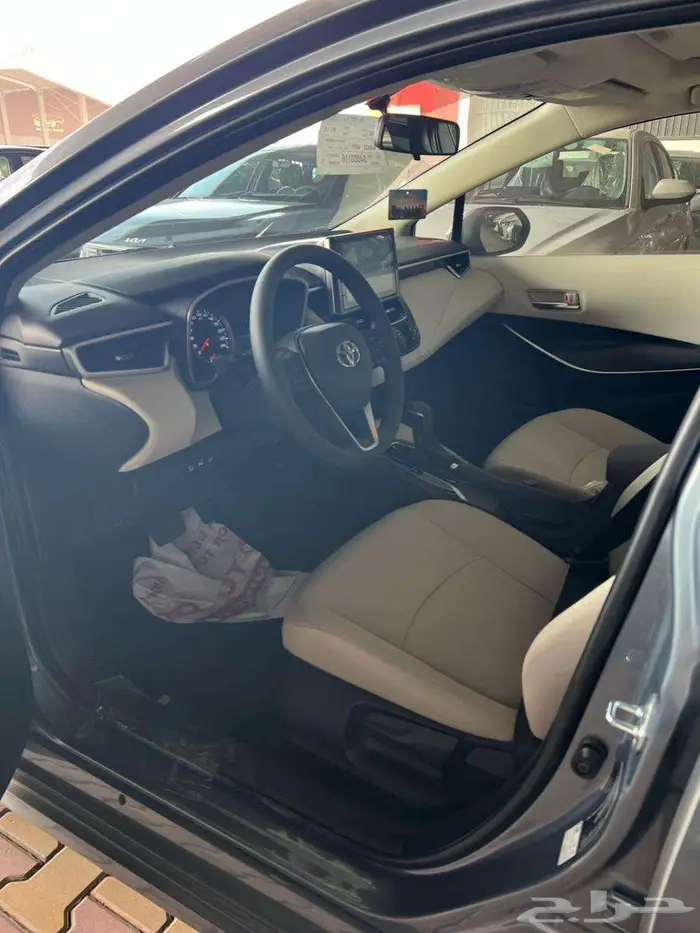 تويوتا - كورولا - 2025 - Gli - فتحة بنزين 2025 - سعودي 3