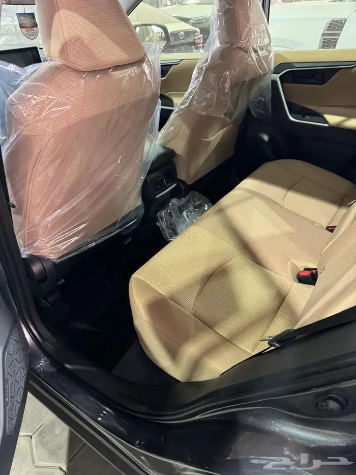 تويوتا راف فور استاندر دفع امامى موديل 2025 7