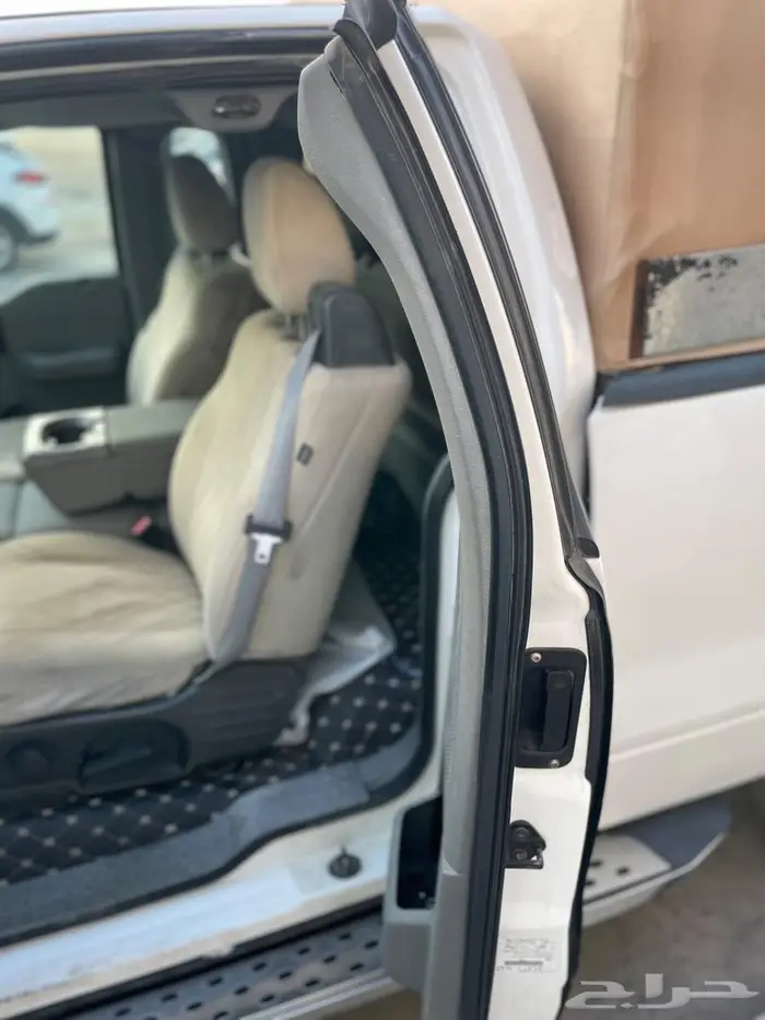 فورد 2004 غماره ونص قصير 0