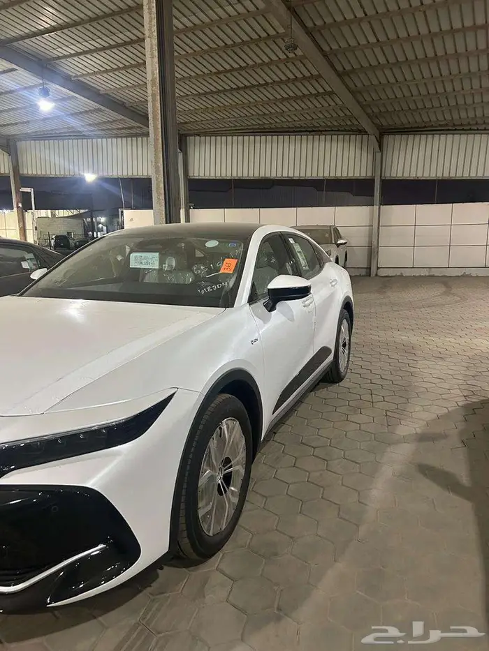 تويوتا كراون بريميوم 2026 1