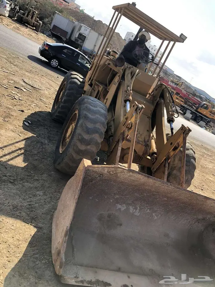 شيول كتربلر 910 موديل 84 معرض رواد المعدات 7