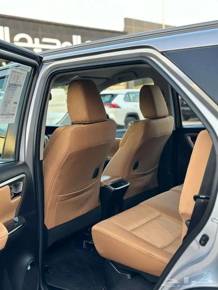 تويوتا فورتشنر VX موديل 2023 ستة سلندر 8