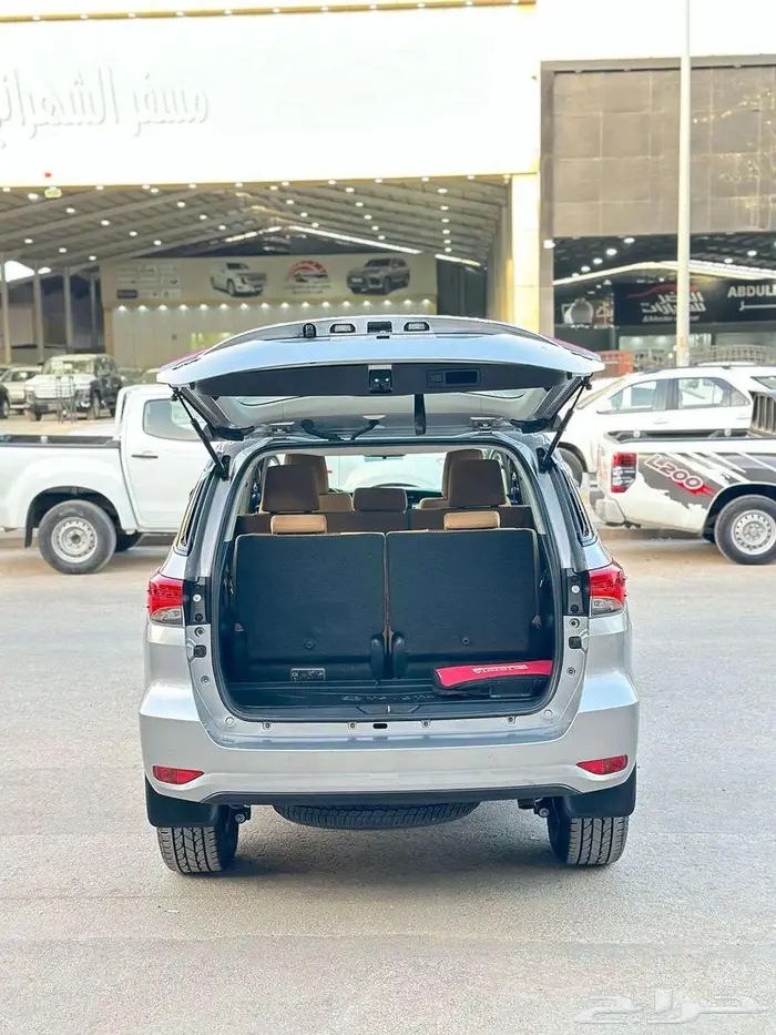 تويوتا فورتشنر VX موديل 2023 ستة سلندر 9