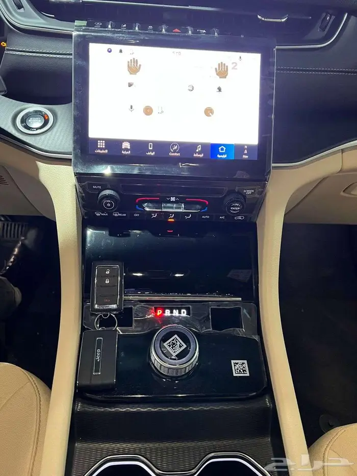 جراند شيروكي لاريدو 2025 ستاندر متاح 7 ركاب   و 5 ركاب 9