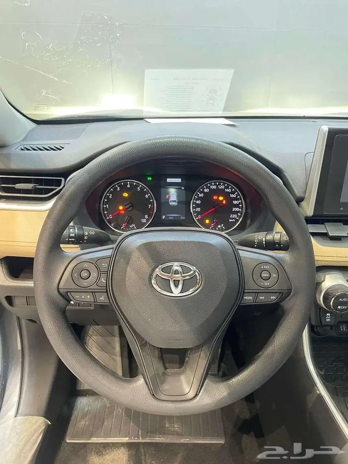 تويوتا راف فور فتحة XLE بنزين 2025 أقساط 6