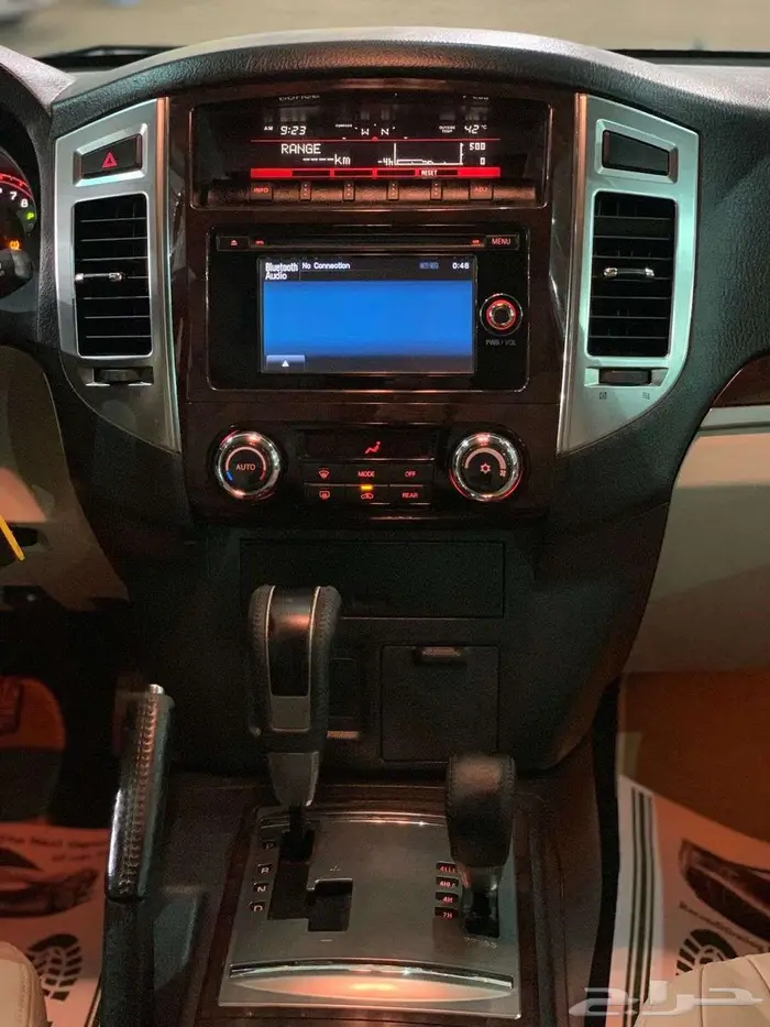 ميتسوبيشي باجيرو موديل 2017 فل كامل 10