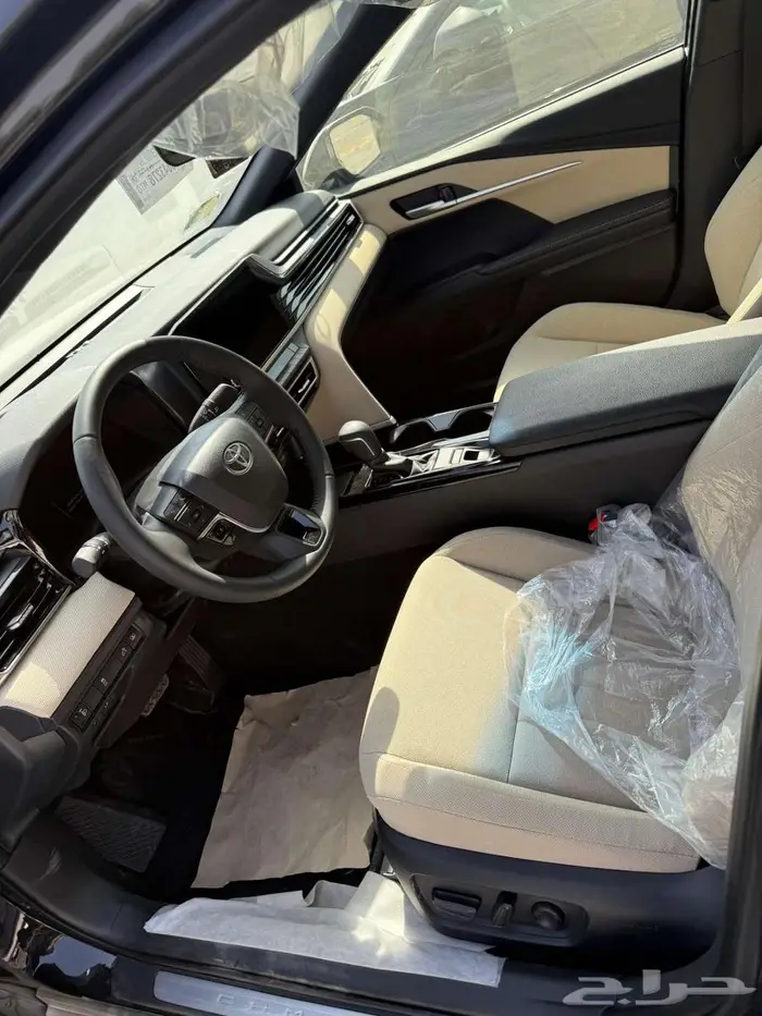 تويوتا كامري نص فل 2025 متوفر جميع الالوان اقساط اقل سعر 9