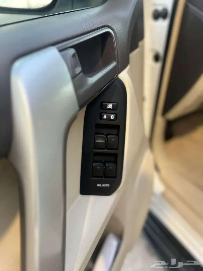 تويوتا برادو 4 سلندر دبل موديل 2022 8