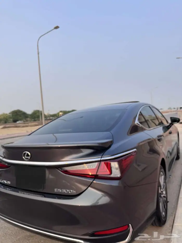 لكزس ES300h موديل 2024 للتنازل على بنك البلاد 0