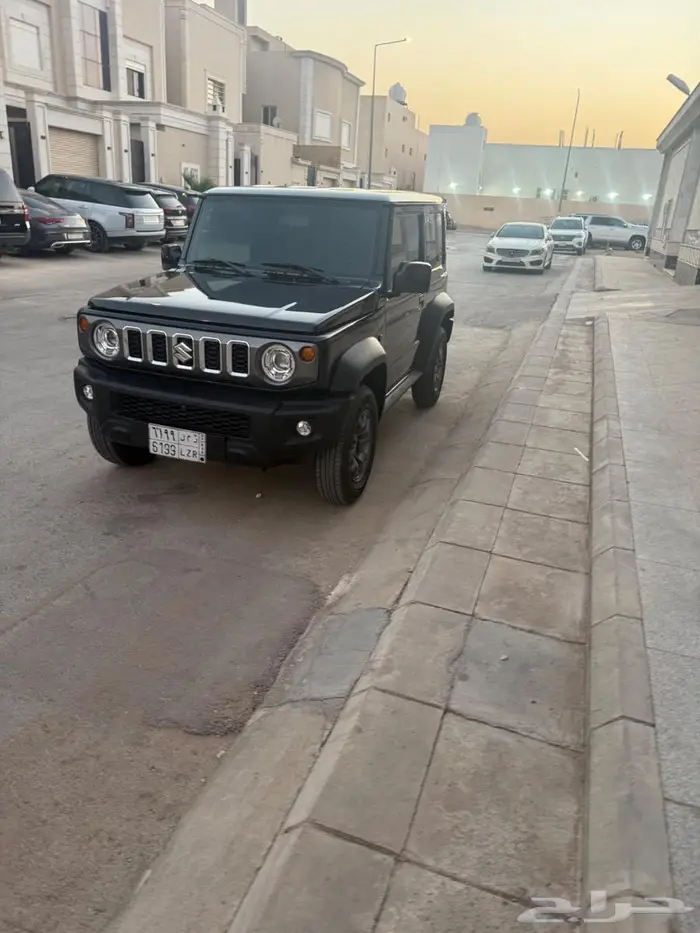 البيع سوزوكي جمني2025 1
