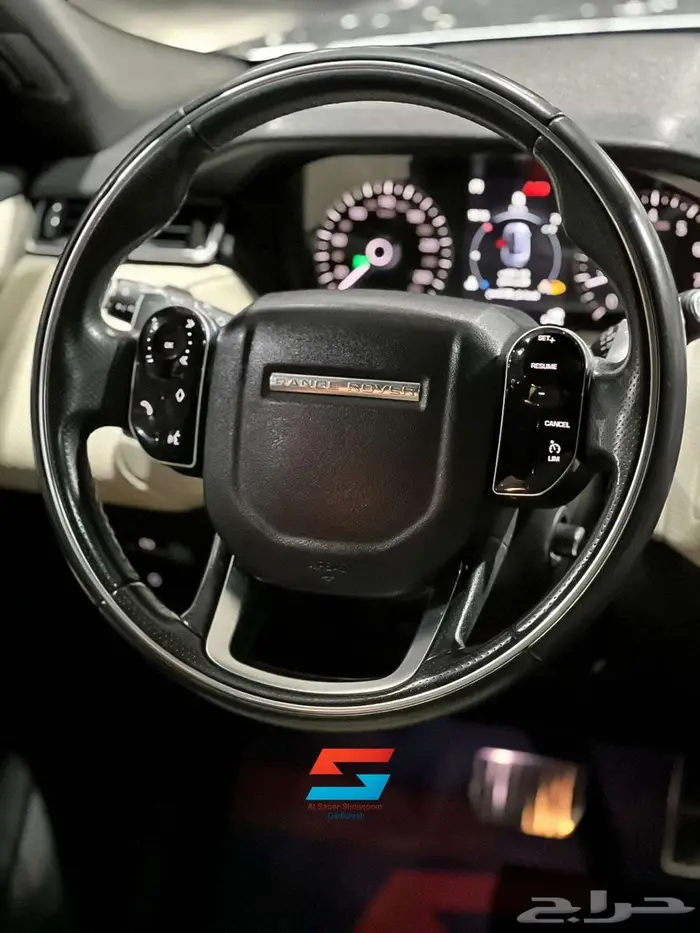 رنج روفر فيلار 8