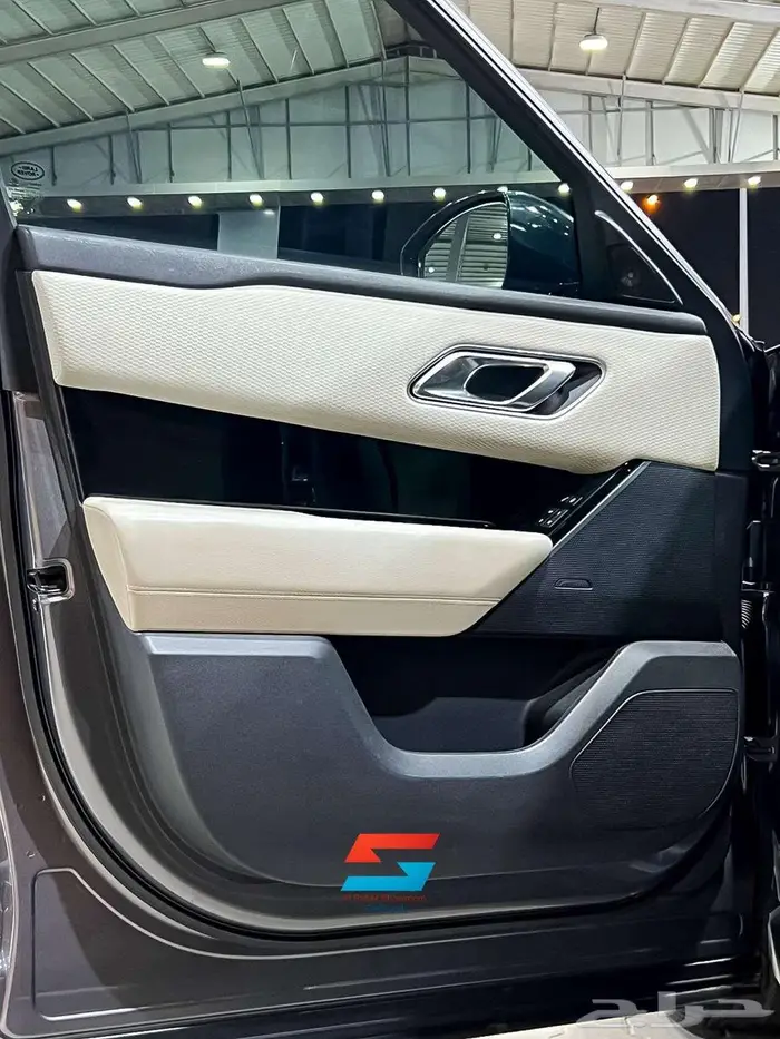 رنج روفر فيلار 15