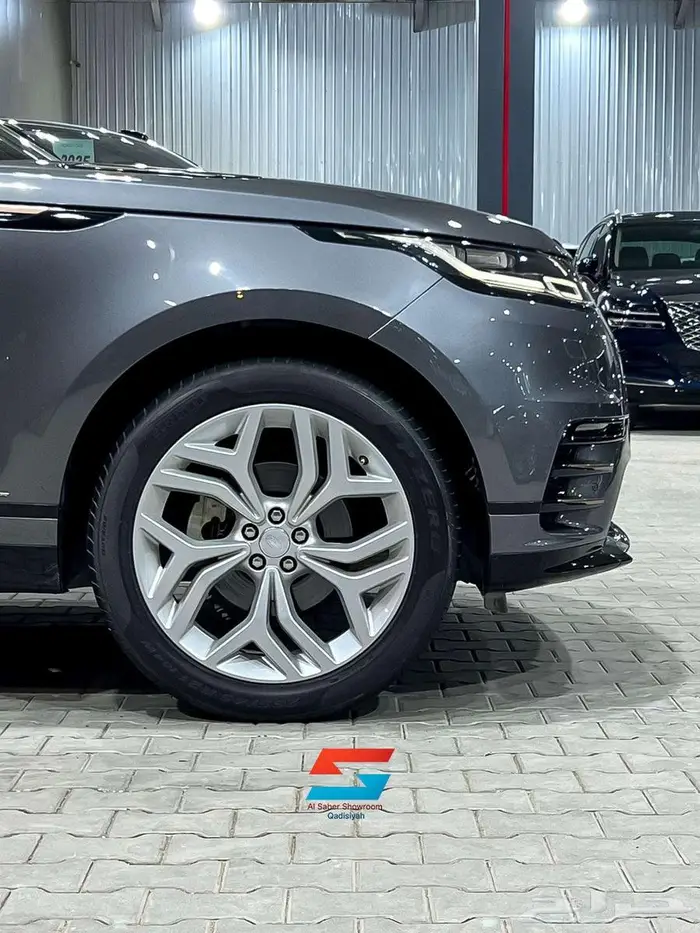 رنج روفر فيلار 6