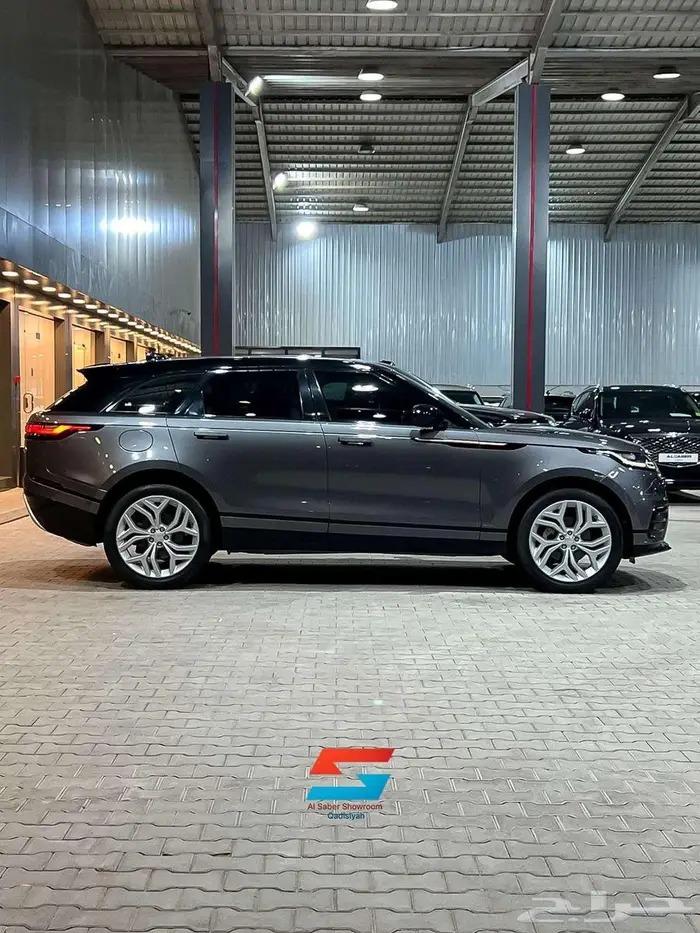 رنج روفر فيلار 3