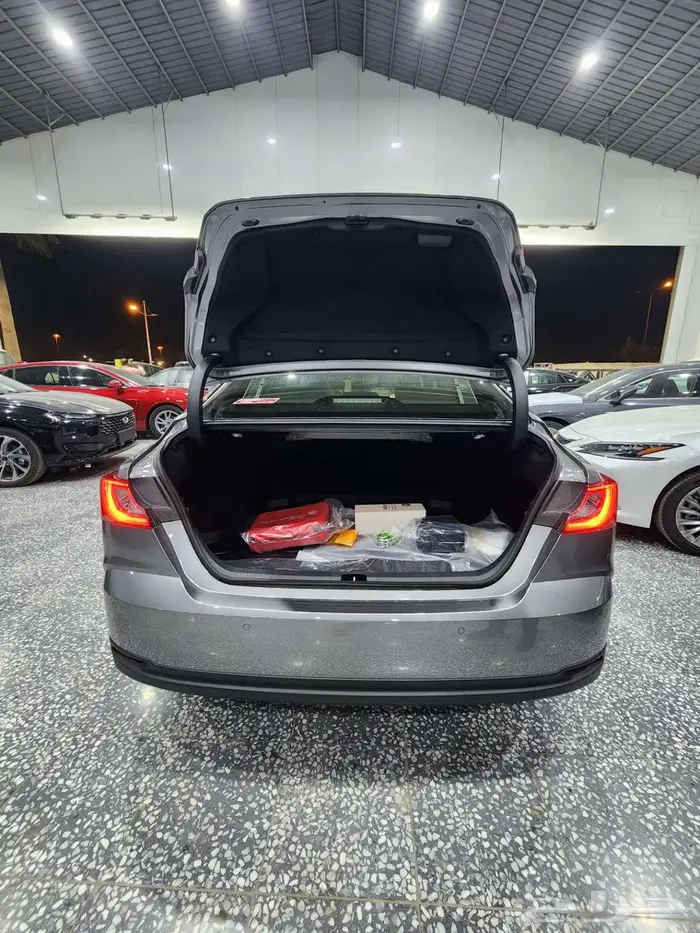 كامري جراندي بنزين 2025 السعر 156400 16