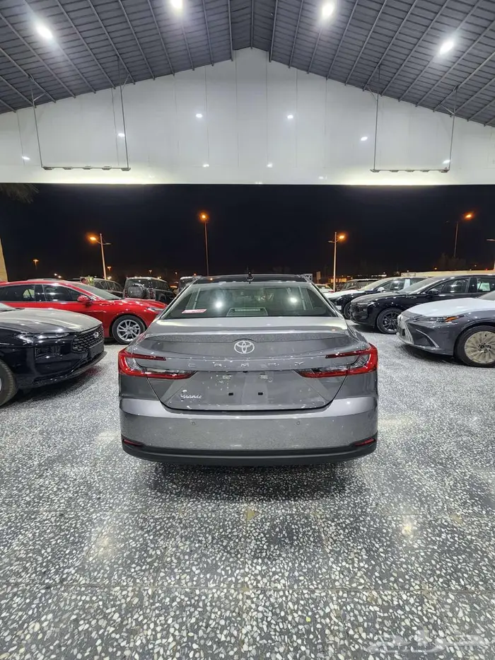 كامري جراندي بنزين 2025 السعر 156400 4