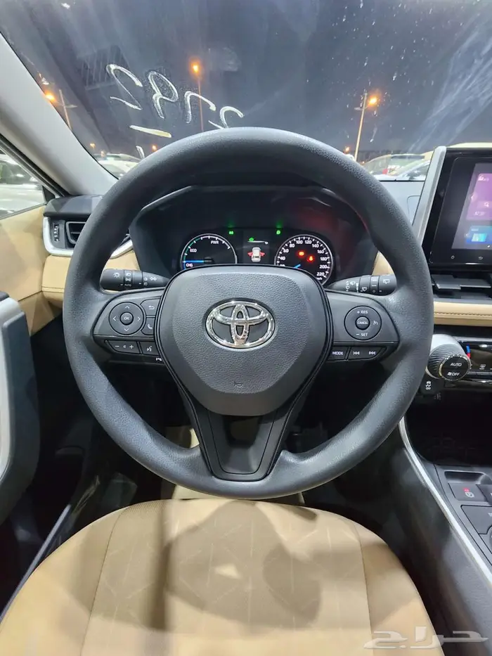 راف فور فتحه XLE هايبرد 2025 السعر 132250 8