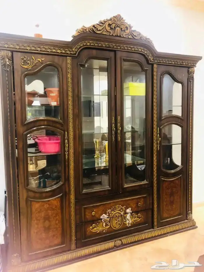 دولاب سفرة كلاسيكي خشب ممتاز 0