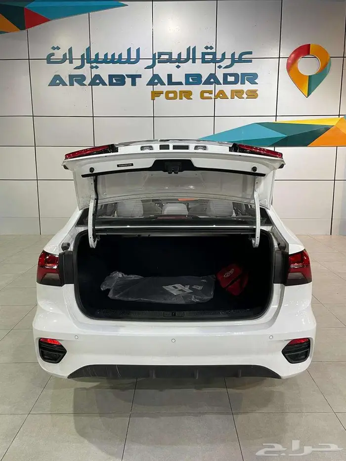 ام جي 5 ستاندر الشكل الجديد موديل 2025 كاش واقساط 12