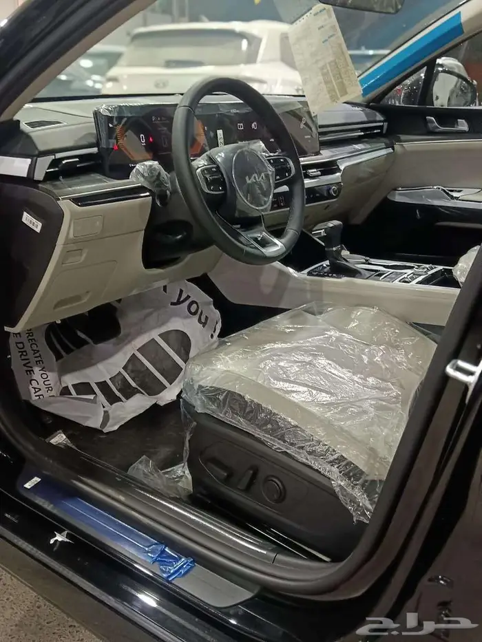 اقل سعر كيا K5 2026 ب128800 بالضريبة مع تظليل مجانى 7