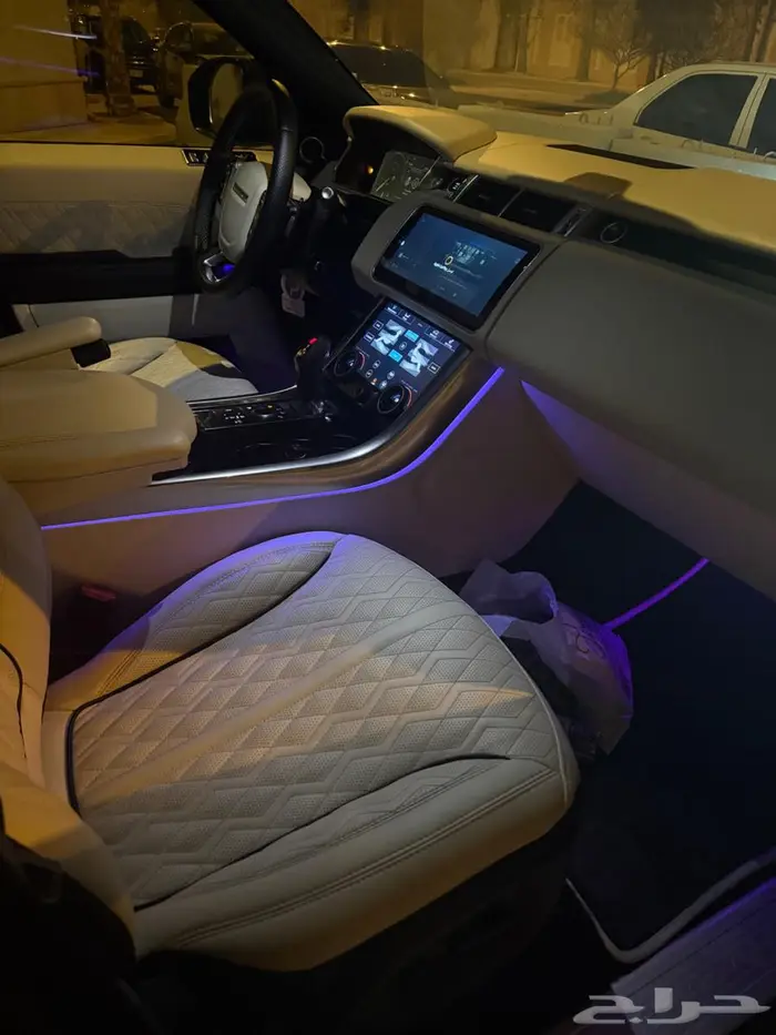 رنج روفر سبورت 2016 فئة HSE ممشى قليل 8