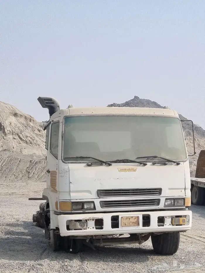 راس ميتسوبيشي شاحنة ياباني 0