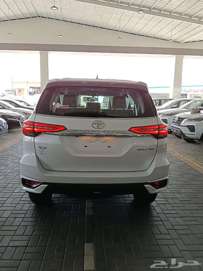 تويوتا فورتشينر VX3 م 2025 - سعودي 5