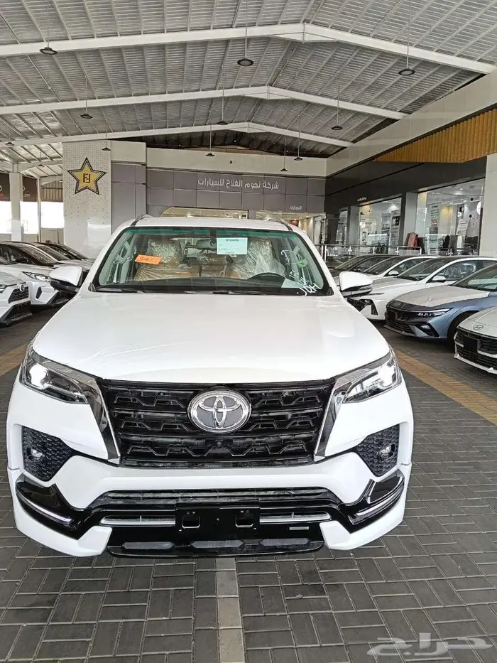تويوتا فورتشينر VX3 م 2025 - سعودي 0