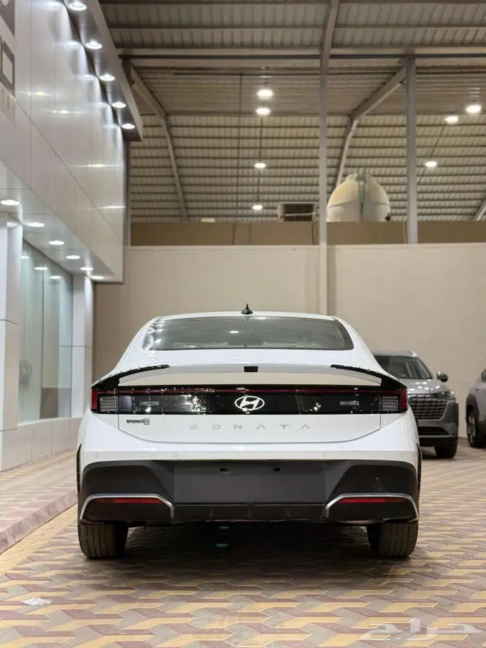 هيونداي سوناتا فليت موديل 2026 بسعر 97650 بالضريبه 3