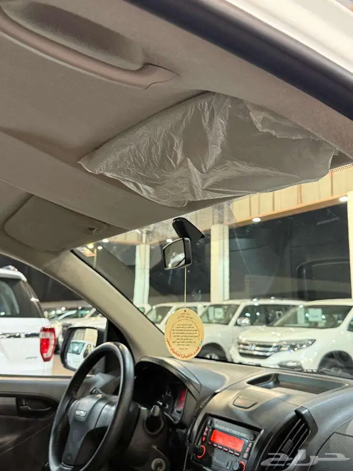 للبيع ايسوزو ديماكس 2023 مكينة 2.5cc ديزل سعودي 29