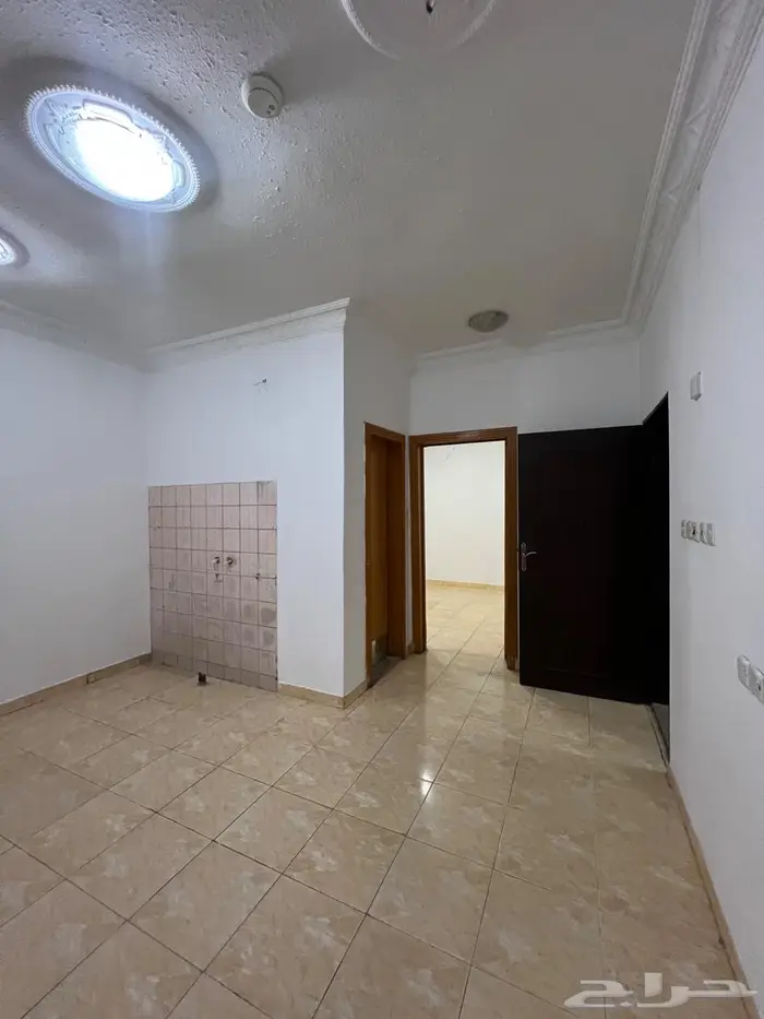 عماره للإيجار بالرياض حي لبن 250 الف 3