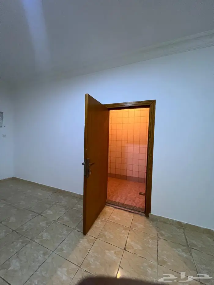 عماره للإيجار بالرياض حي لبن 250 الف 9