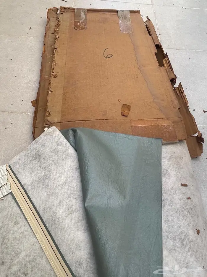 هارتوب كاديلاك متوفر عنابي وبيج واسود وبحري واخضر ونحاسي 3