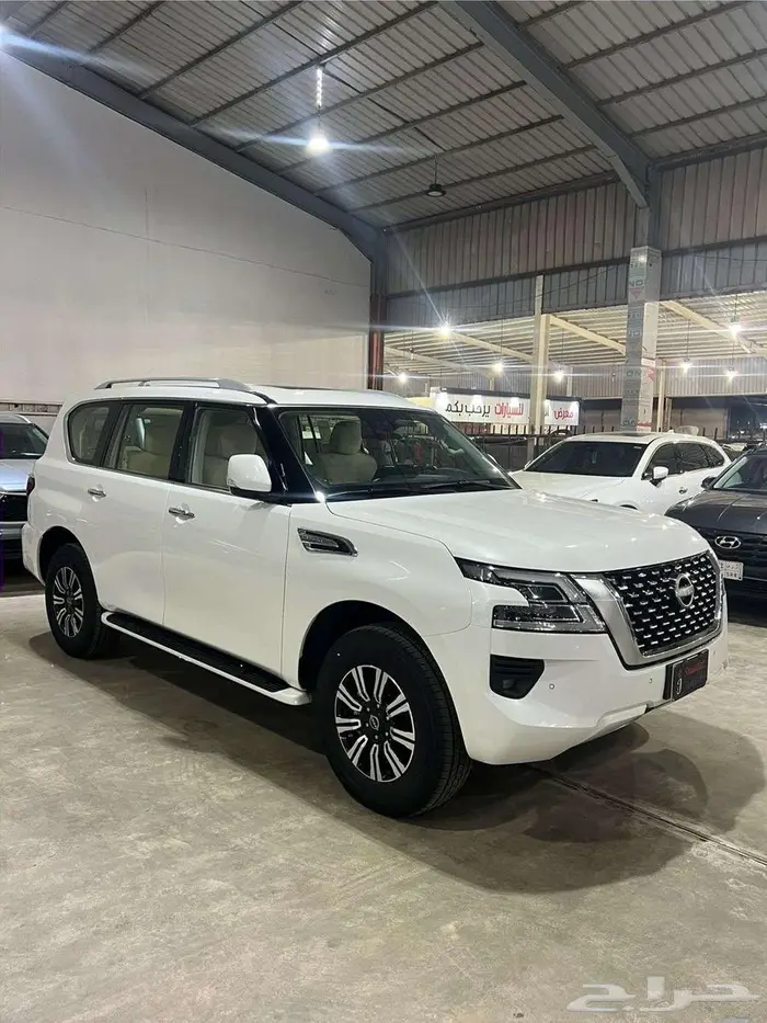 نيسان باترول 2023 SE2 ( الوكيل بترومين ) 3