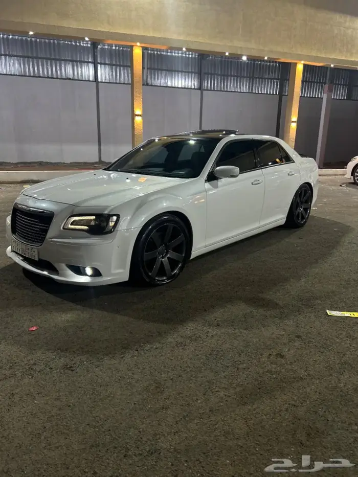 كرايزلر c300 v8 كت srt 4