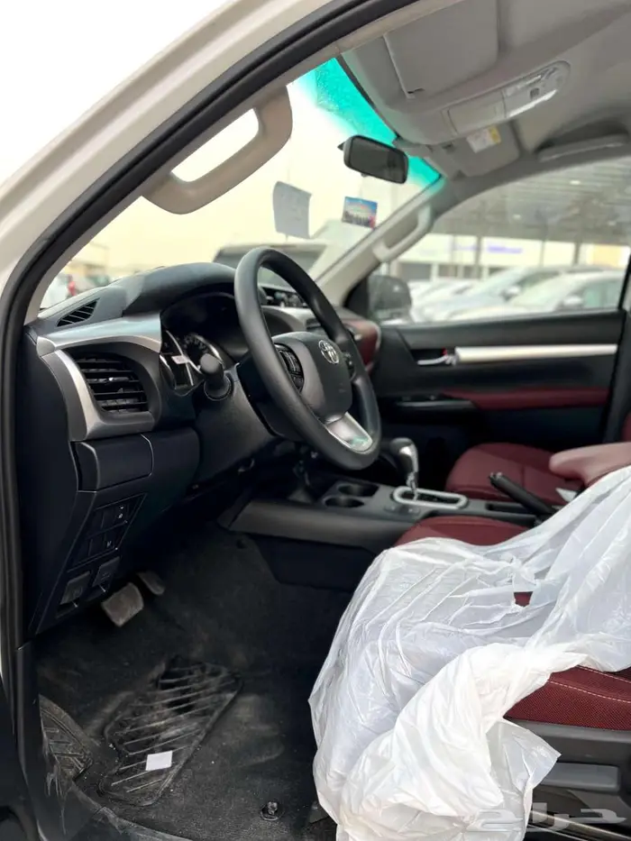 هايلوكس غمارتين S-GLX 4 4 اوتوماتيك بنزين 2025 8