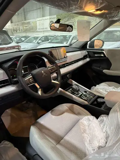 متسوبيشى اوتلاندر 2025 ستاندر سعودى index