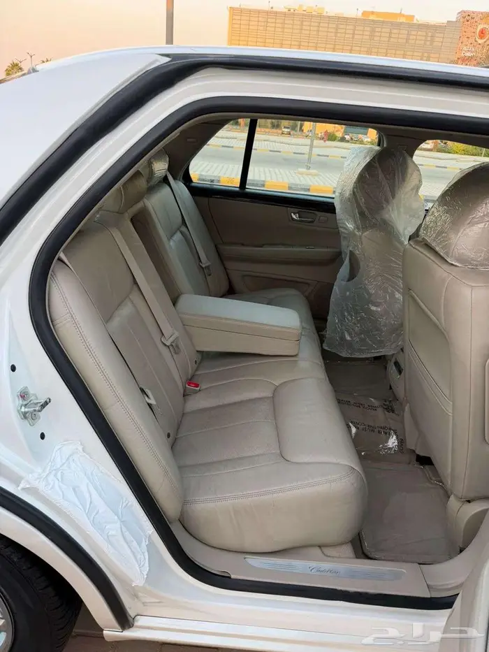 كاديلاك DTS 2011 نظيف جدا وكاله 52