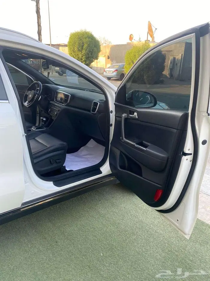 كيا سبورتاج 2019 فل ديزل المكينه 1600وارد كوريا جمارك للبيع 32