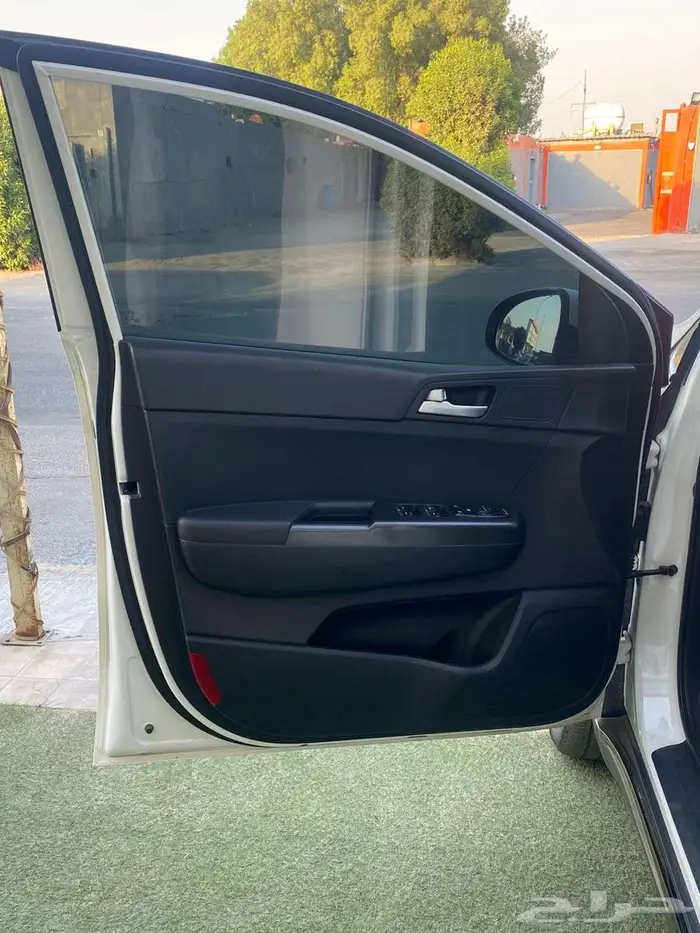 كيا سبورتاج 2019 فل ديزل المكينه 1600وارد كوريا جمارك للبيع 30