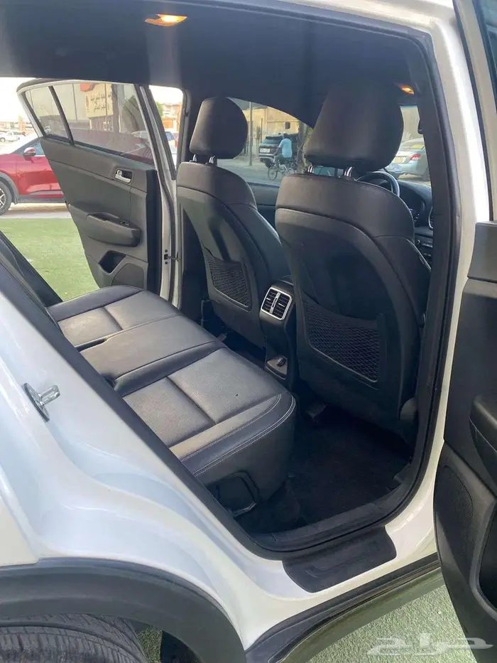 كيا سبورتاج 2019 فل ديزل المكينه 1600وارد كوريا جمارك للبيع 37