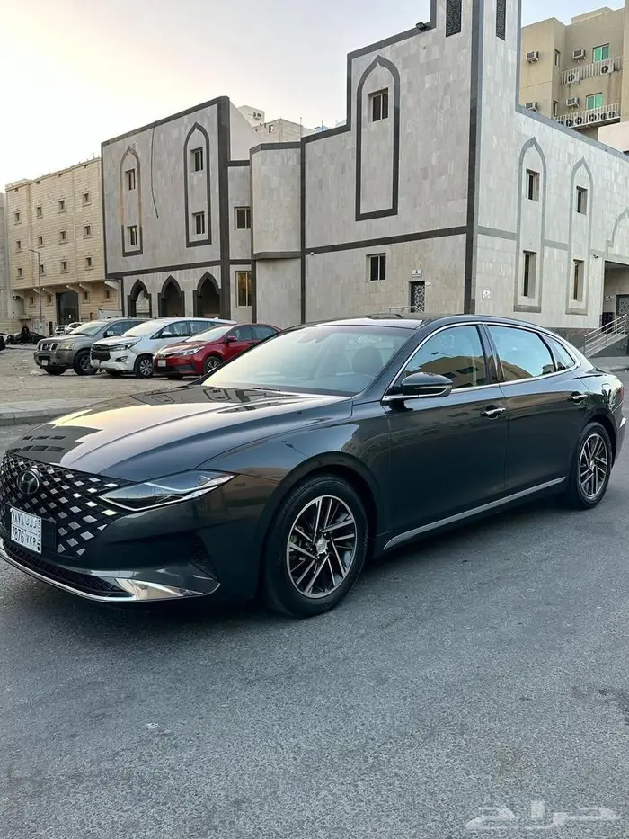 ازيرا 2020 نظيفة جدا 1