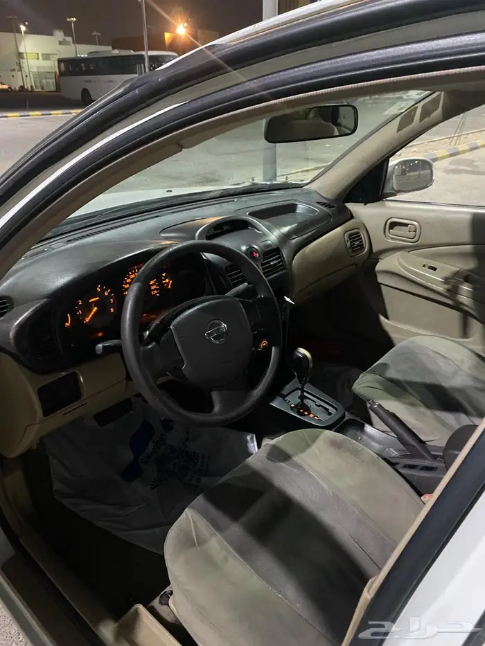 للبيع نيسان صني2012 تماتيك 9