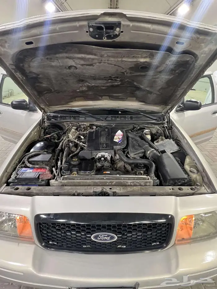 فورد فكتوريا 2011 6