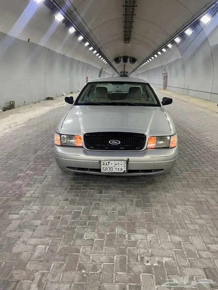 فورد فكتوريا 2011 0