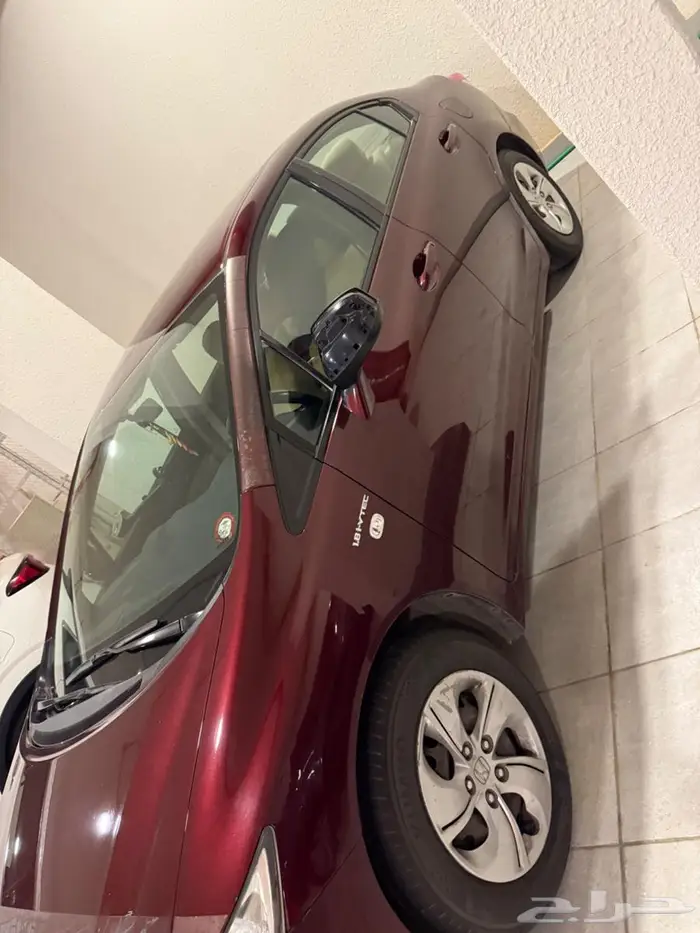 هوندا سيفيك 2015   نظافة فوق الوصف  الممشى  150 ألف كم فقط 2