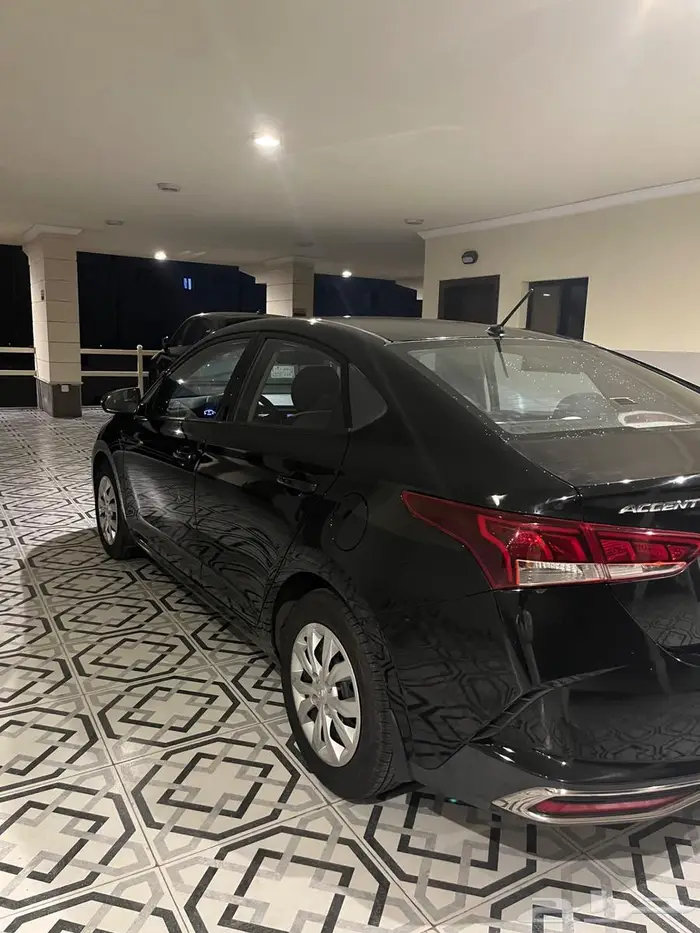 هيواندي اكسنت 2021 اسود 3