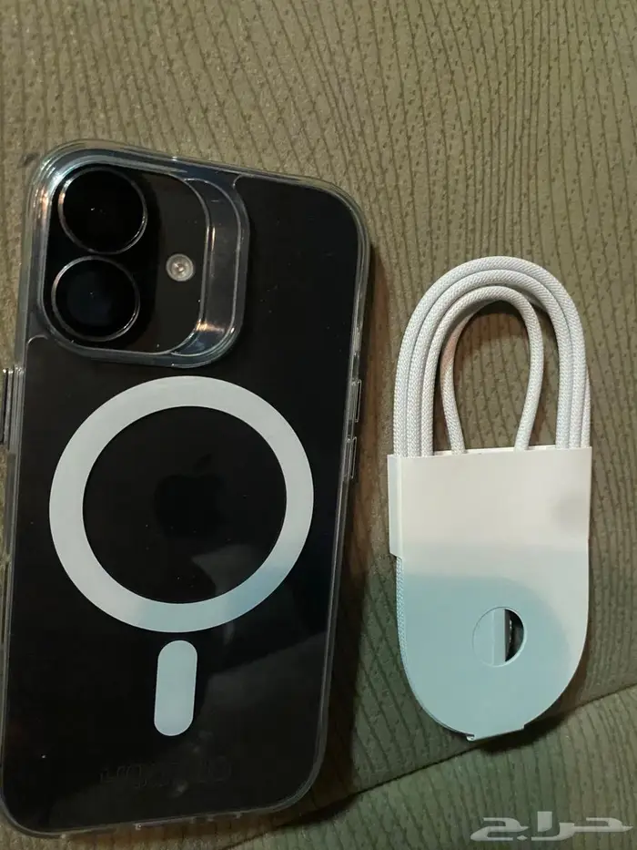 ايفون 16 اسود 1