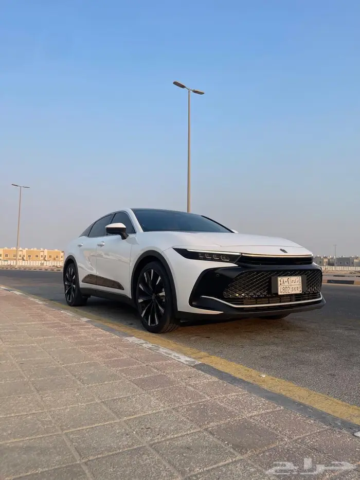 تويوتا كراون 2023 للتنازل 4