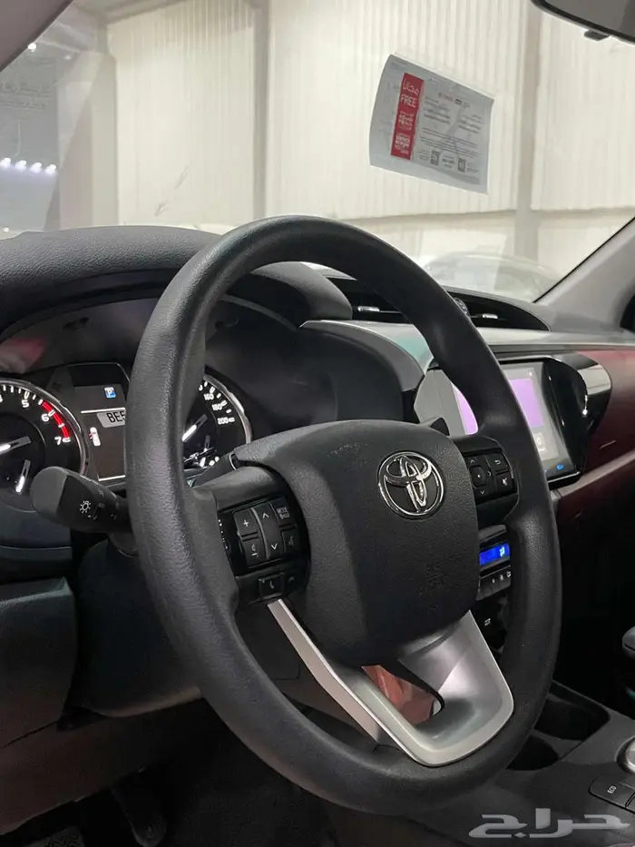 تويوتا هايلوكس دبل بنزين دبل 2025 خليجي فل عرض خاص 8